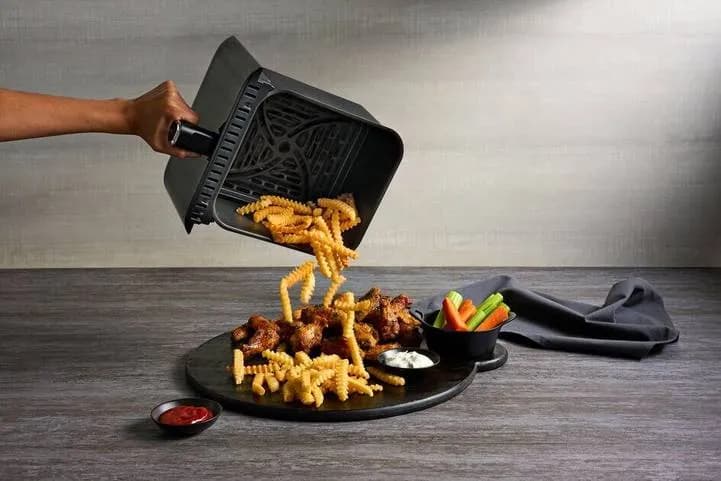 Jak smakują frytki z frytkownicy beztłuszczowej? Porównanie z tradycyjnymi