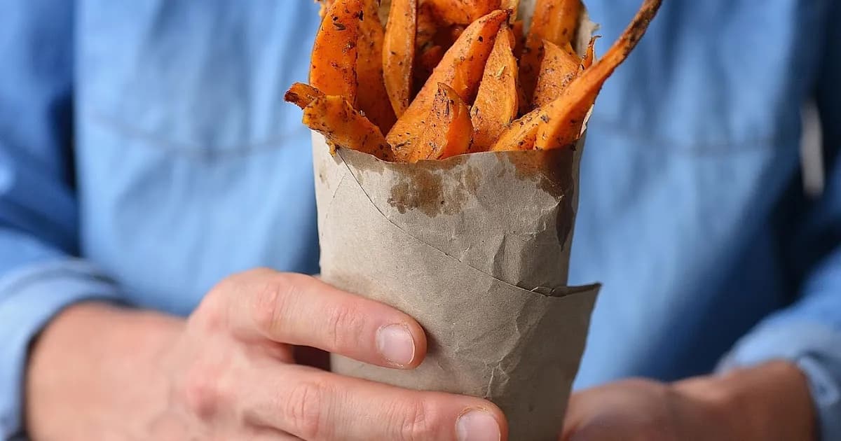 Frytki z batatów w piekarniku: idealny czas i temperatura pieczenia